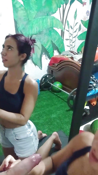 Shy College Student 18 Year Old with a Big Ass Doesn't Go to Class and Goes to Her BF's House