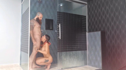 Fuck in the Shower, Cum in the Face